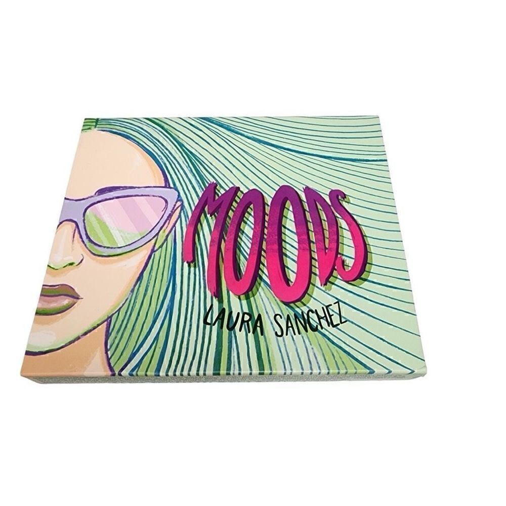 Moods by Laura Sanchez Eyeshadow and Highlighter Palette